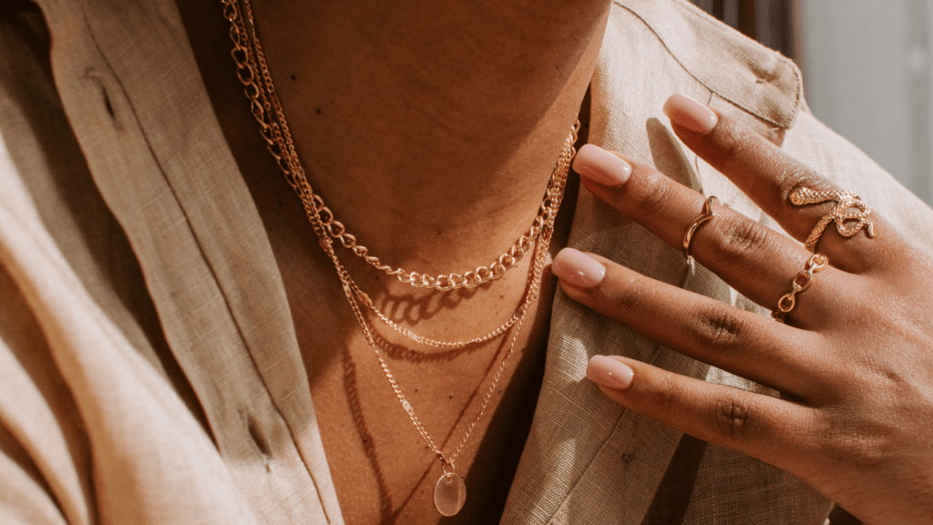 Master How to Layer Jewelry for a Stylish and Personal Touch Ultimate Guide