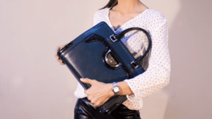 Timeless Handbags Enduring Styles That Never Go Out of Fashion